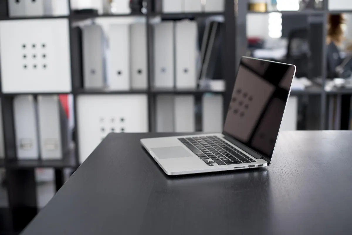 Comprar tecnologia no lançamento: quando a ansiedade custa caro